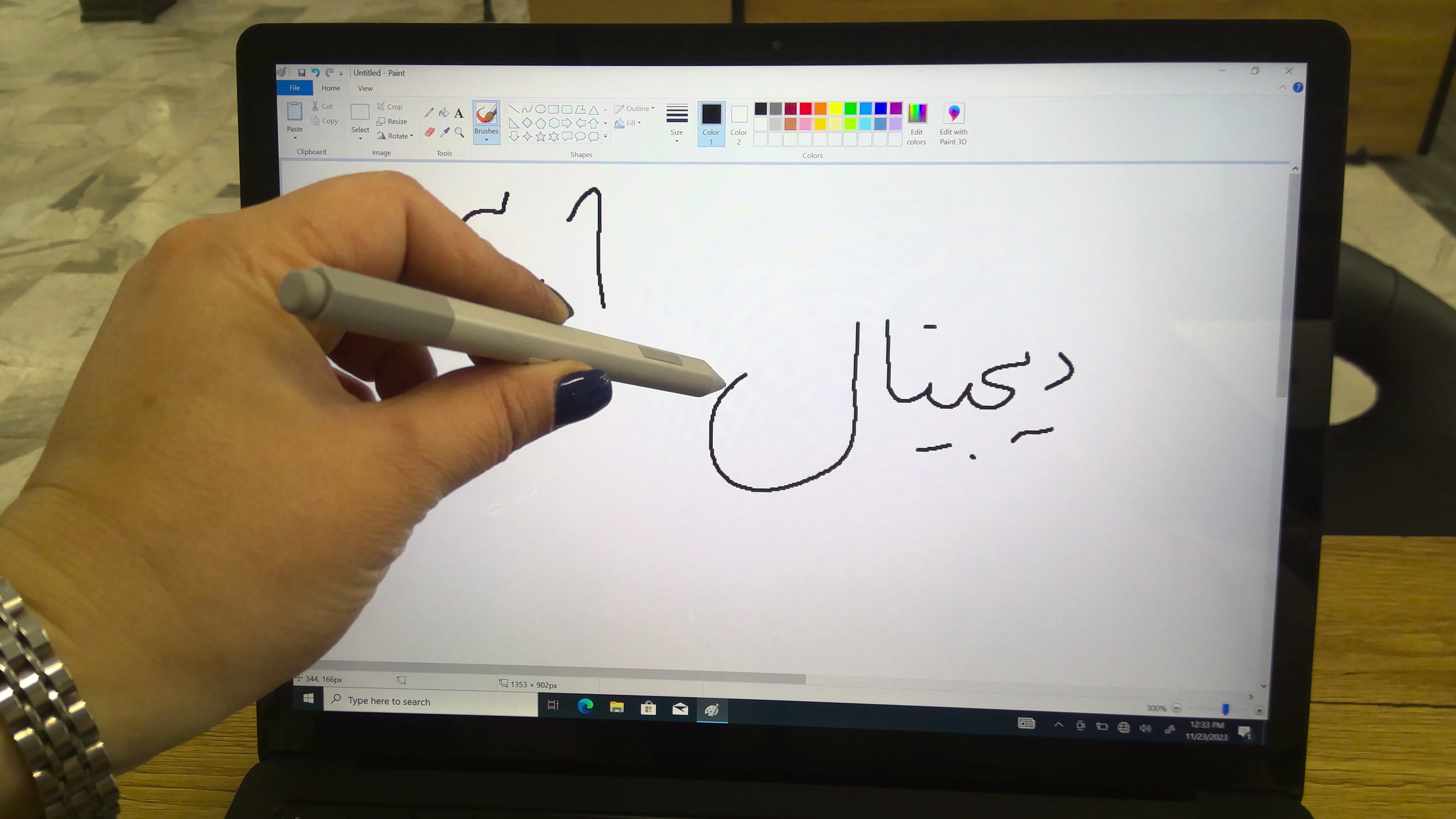 قلم تبلت مایکروسافت Surface باطری خور